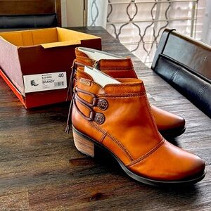 PIKOLINOS LEMANS #838-8696 WOMEN’S EURO SIZE 40 US SIZE: 9.0-9.5 BOOTS